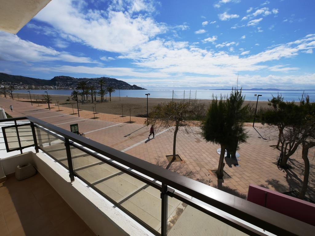 Inmosantos Oasis A1 Apartment Росес Екстериор снимка
